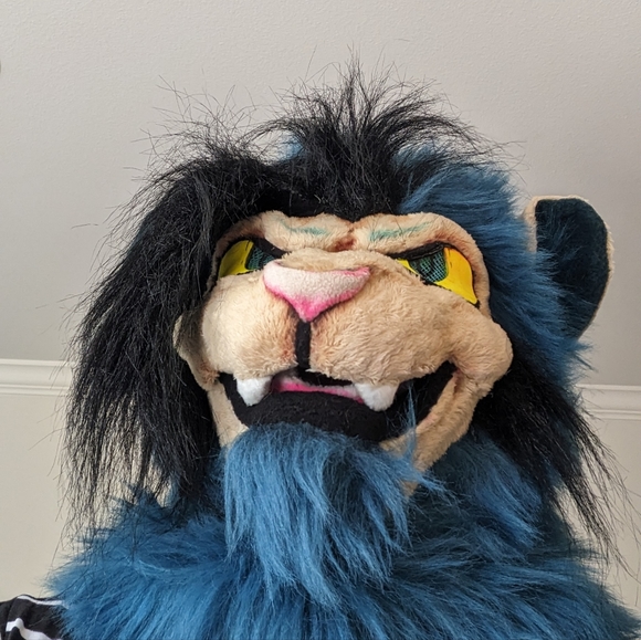 Lion Head Partial Furry - Picture 3 of 12